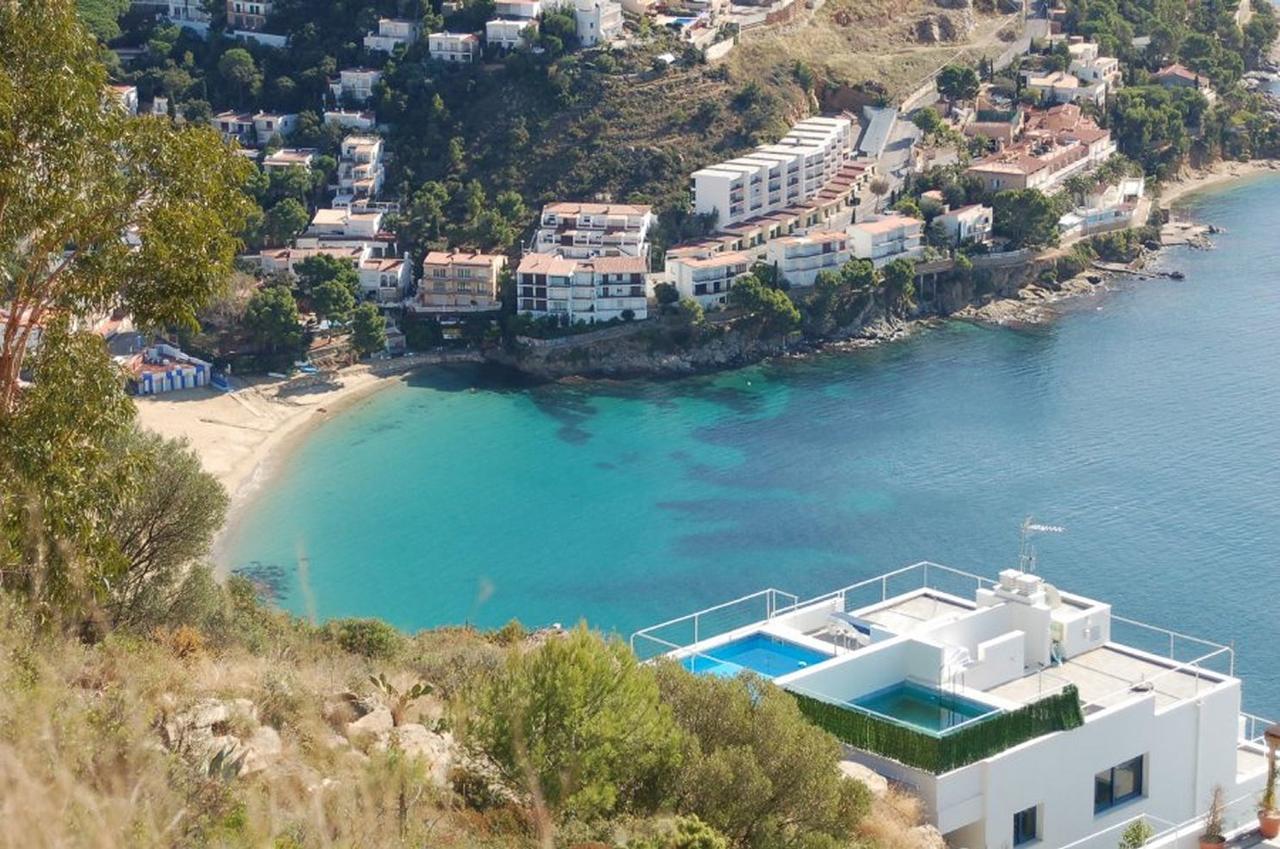 Amazing Seaview Apartment With Terrace & Parking - Casa Artevida Ρόζες Εξωτερικό φωτογραφία