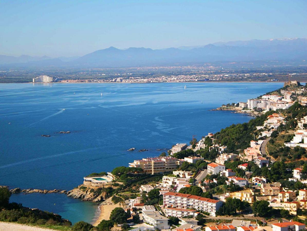 Amazing Seaview Apartment With Terrace & Parking - Casa Artevida Ρόζες Εξωτερικό φωτογραφία