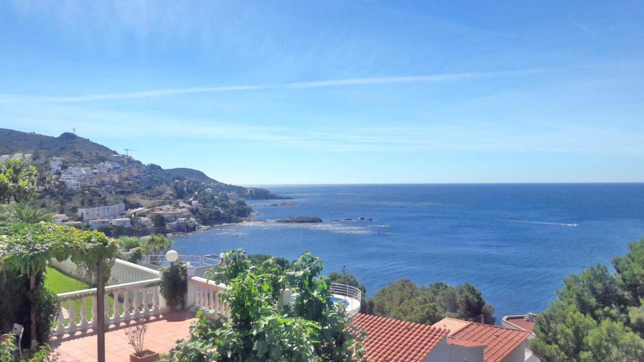 Amazing Seaview Apartment With Terrace & Parking - Casa Artevida Ρόζες Εξωτερικό φωτογραφία