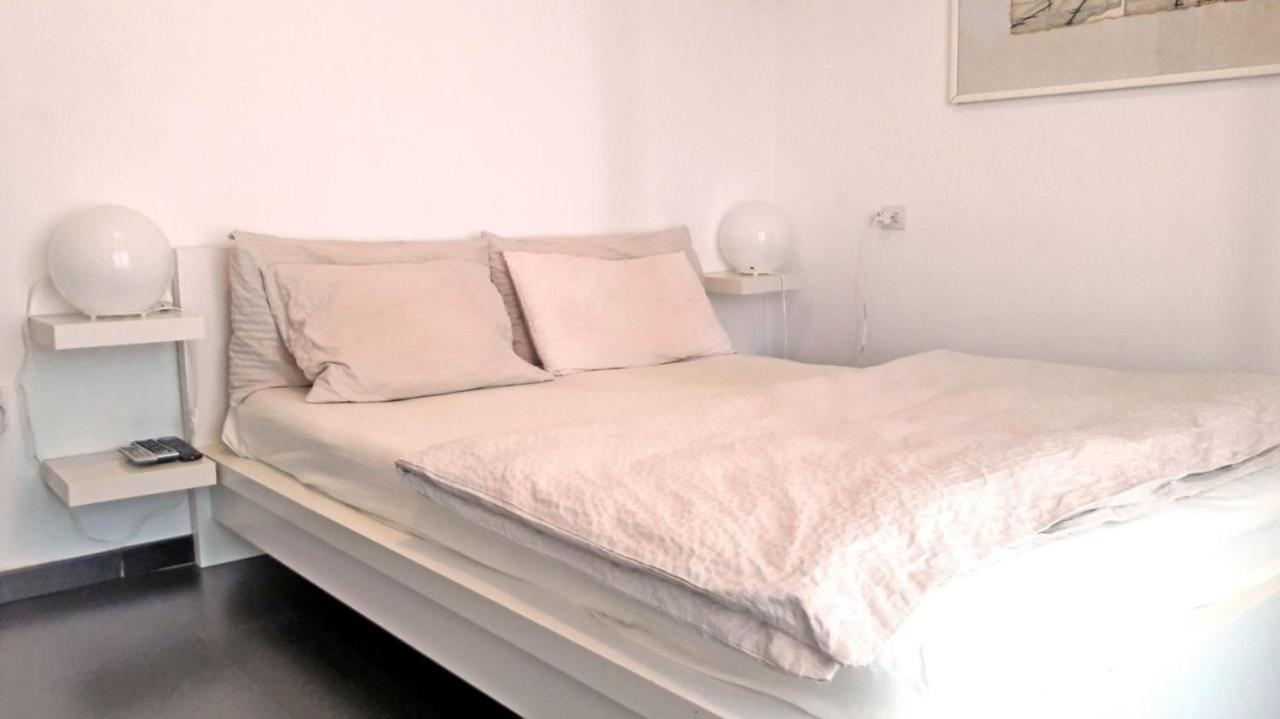 Amazing Seaview Apartment With Terrace & Parking - Casa Artevida Ρόζες Εξωτερικό φωτογραφία