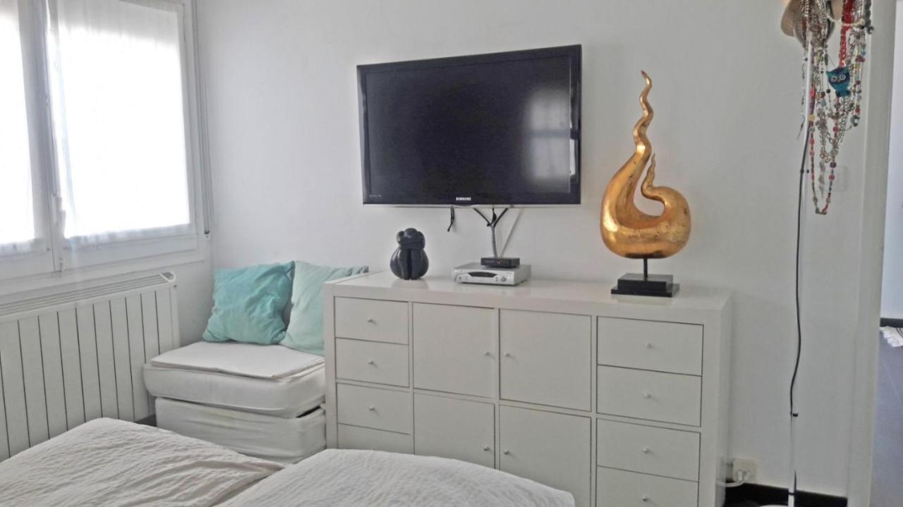 Amazing Seaview Apartment With Terrace & Parking - Casa Artevida Ρόζες Εξωτερικό φωτογραφία
